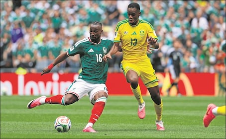 Julián Quiñones, el naturalizado que ya muestra algo diferente en Selección Mexicana