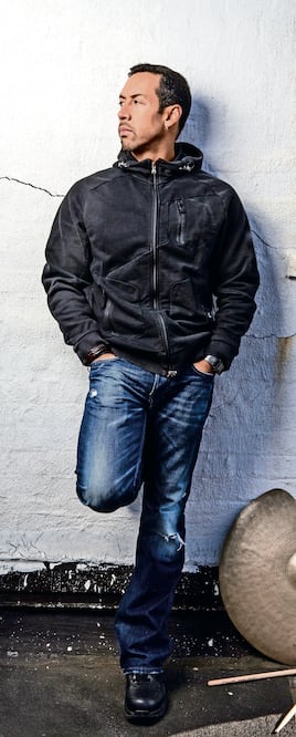 En su siguiente disco trabaja con todos los instrumentos. “Primero lo que hago es batería y después, a esas improvisaciones les empiezo a meter bajo, teclados, atmósferas, pero todo viene de la improvisación de la batería” (CORTESÍA)