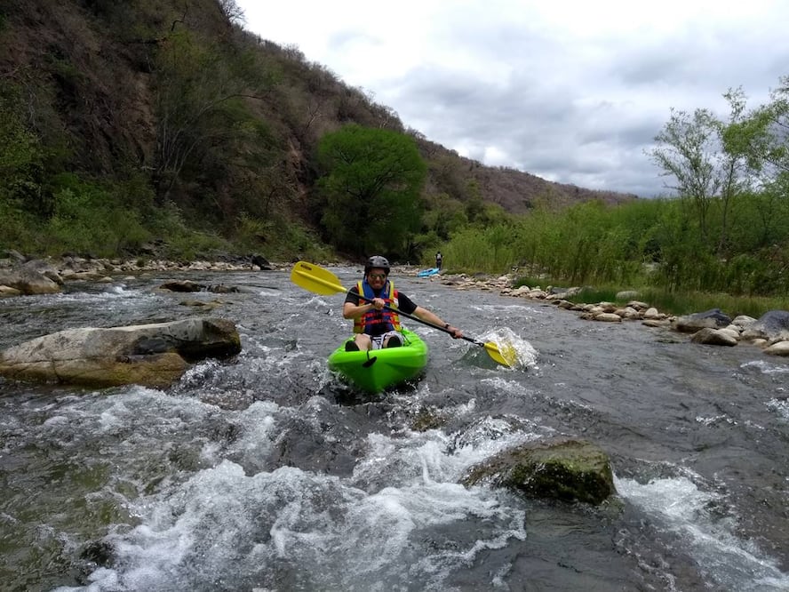 El Río Santa María es de aguas tibias. Foto: Sierra Río Querétaro Aventuras