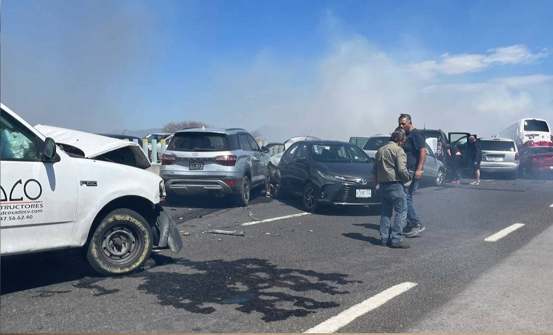 El siniestro se registró cerca de las 12:30 en las inmediaciones del kilómetro 6.9 de la nueva autopista de cuota Toluca-Naucalpan, con dirección a Naucalpan Foto: Especial
