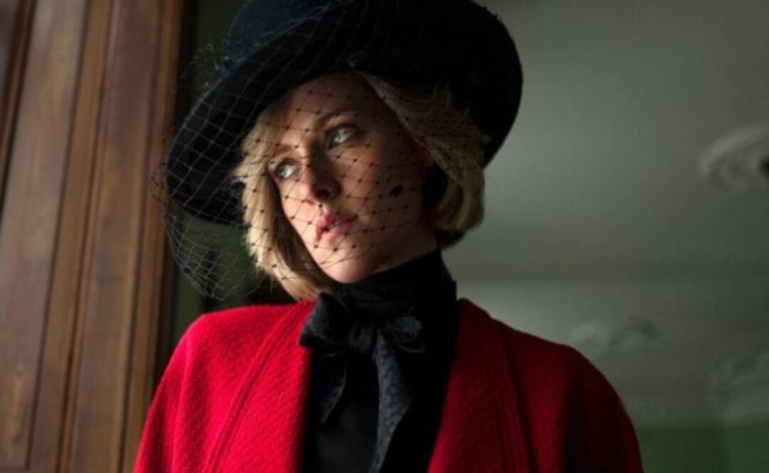 Kristen Stewart luce increíble al personificar a Lady Di / Foto: Twitter @neonrated