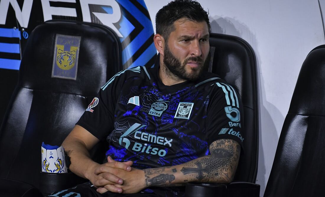 Gignac empezó el partido en la banca / Foto: Imago7