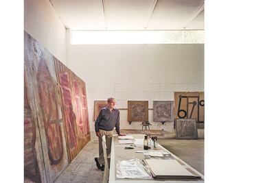 El estudio del maestro Vicente Rojo, “un traje hecho a la medida”