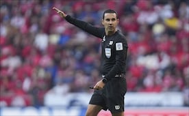 César Ramos impone récord para el arbitraje mexicano en Copas del Mundo 