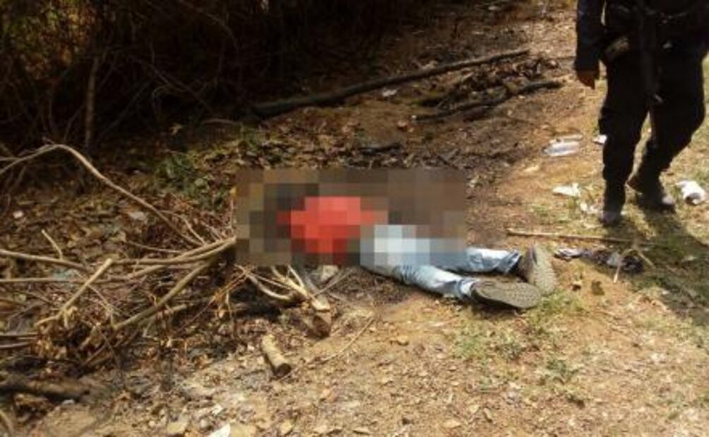 Video. Policía auxilia a su compañero durante enfrentamiento en Michoacán