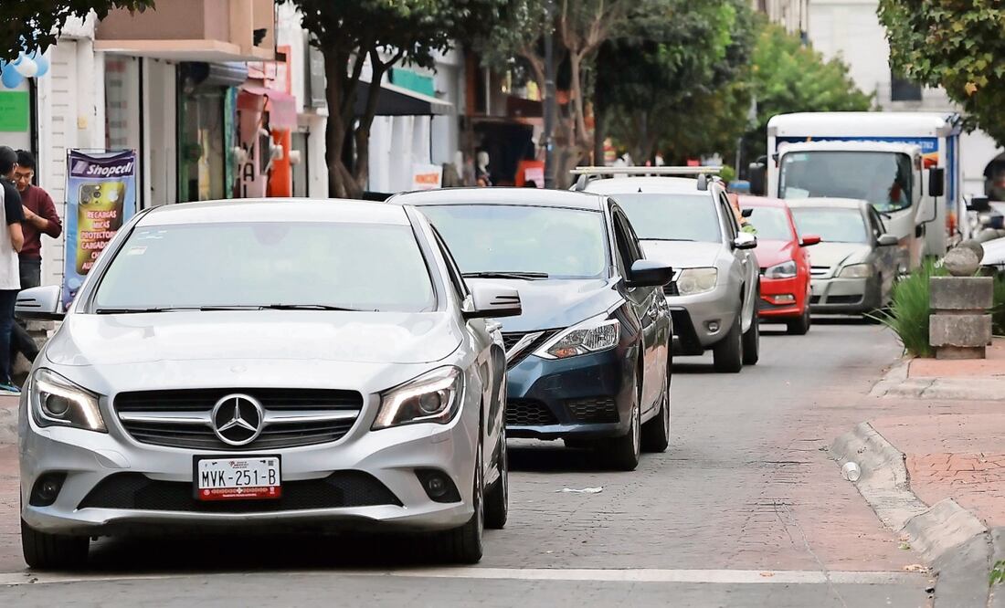La Secretaría de Medio Ambiente y Desarrollo Sostenible mexiquense iniciará con una etapa de sensibilización y difusión del Hoy No Circula. Foto: Alejandro Vargas / EL UNIVERSAL