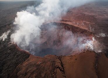 Volcán Kilauea en Hawái sufre erupción explosiva