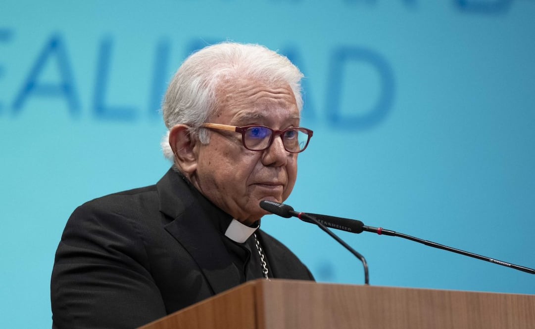El presidente de la Conferencia del Episcopado Mexicano, Monseñor Ramón Castro Castro, durante el cierre del Segundo Diálogo Nacional por la Paz. foto: CEM