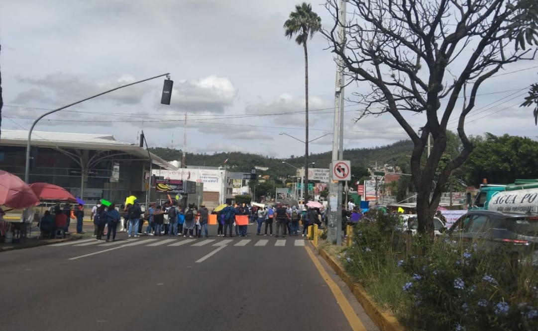Ciudad de Oaxaca vive jornada de protestas y caos vial en diversas zonas de la capital (18/09/2025). Foto: Especial