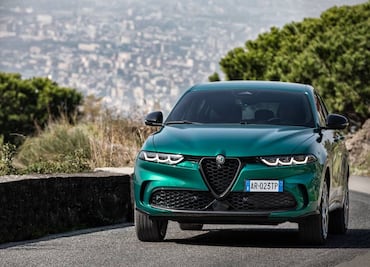 Alfa Romeo comienza la venta de su primer híbrido enchufable, el Tonale Q4 AWD