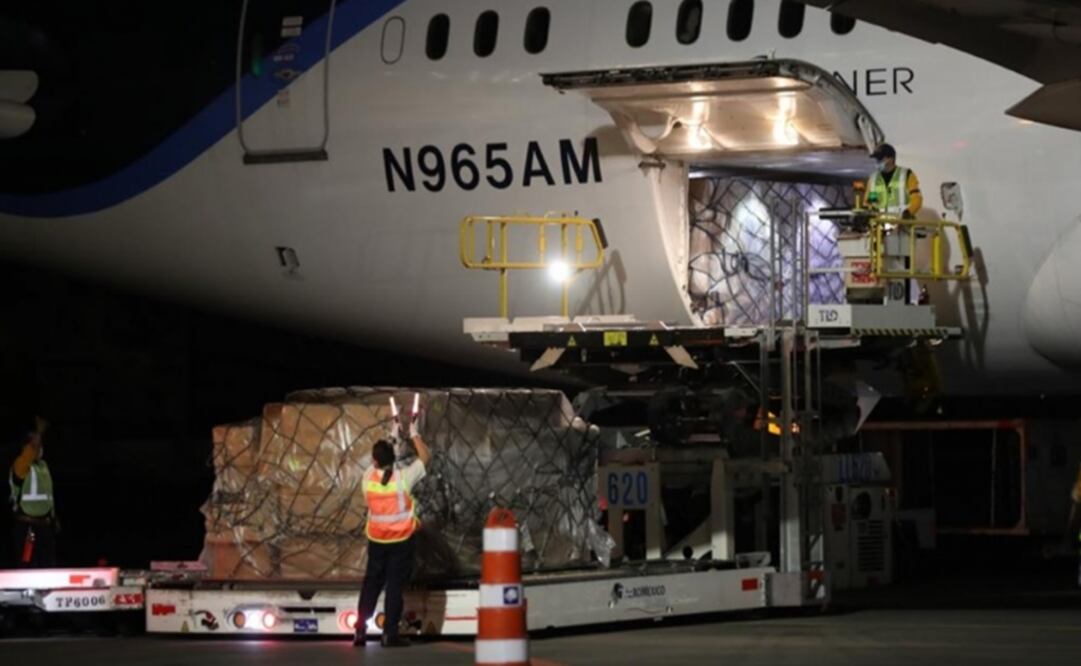 This is the tenth of 20 shipments with medical supplies from China - Photo: Valente Rosas/EL UNIVERSAL