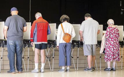 Abren los primeros centros de votación en elecciones de EU
