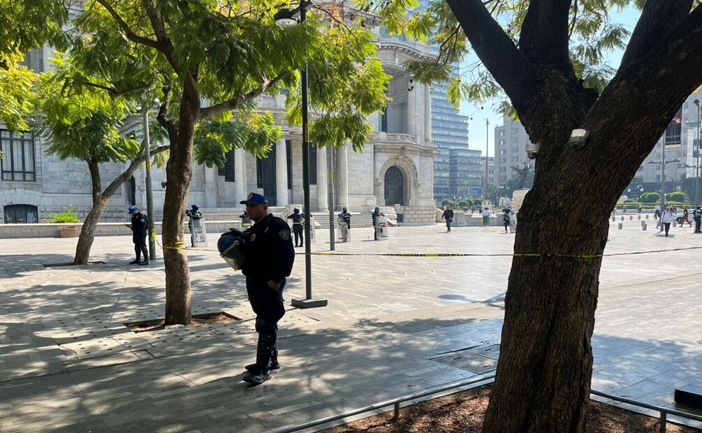 Refuerzan seguridad Bellas Artes. Foto: Rafael García