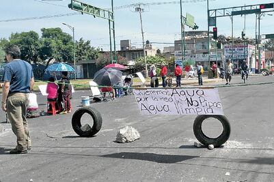 Habitantes de Iztapalapa amagan con no pagar el agua