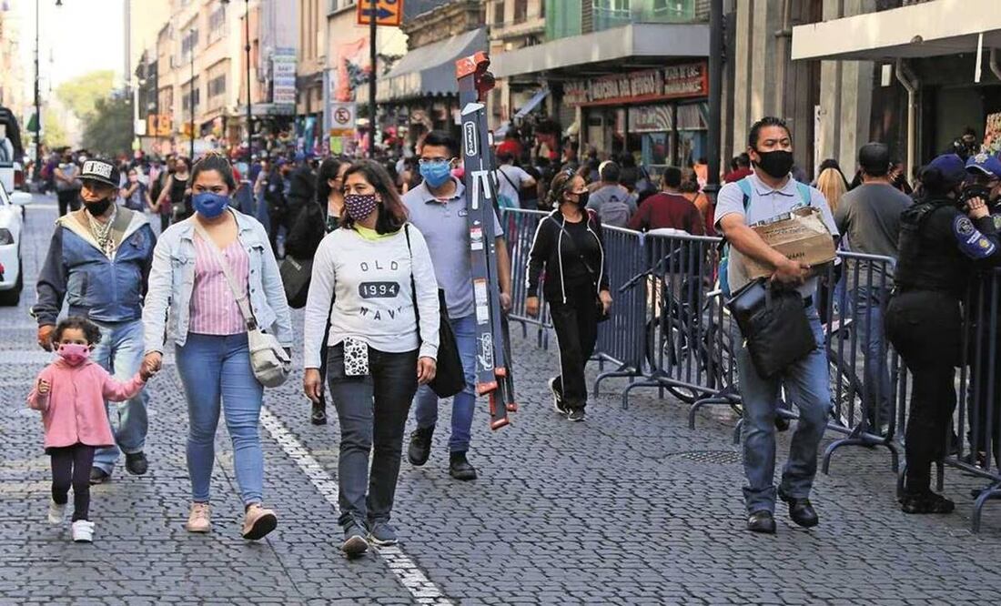 “Se han notificado brotes en lugares donde se reúnen personas, a menudo interiores abarrotados”, indicó la OMS. Foto: EL UNIVERSAL