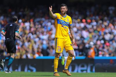 Gignac presume tatuaje de su hijo y la Virgen de Guadalupe