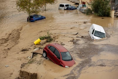 Sistema de baja presión deja en España fuertes lluvias e inundaciones; suman 7 desaparecidos