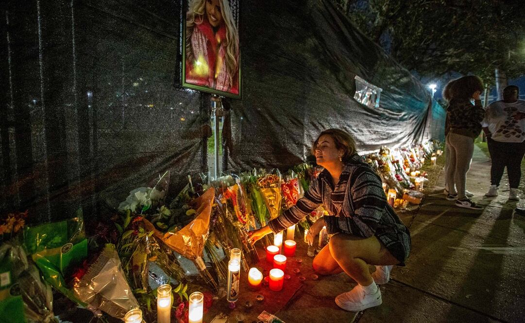 Ocho personas murieron y más de 300 resultaron heridas por una estampida durante el festival de música.