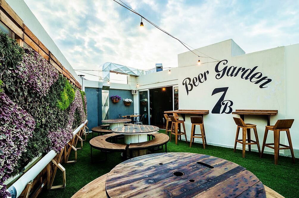 La terraza de la cervecería 7 Barrios. (Foto: Cortesía 7 Barrios)