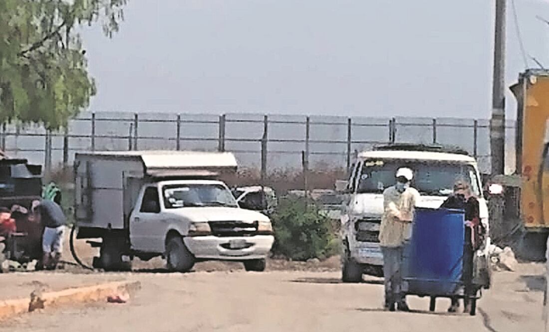 Personas roban agua potable y la almacenan en cisternas de hasta 60 mil litros de capacidad para luego venderla. Foto: Especial.