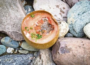 ¿Qué es el caldo de piedra y por qué se dice que tiene beneficios para la salud?