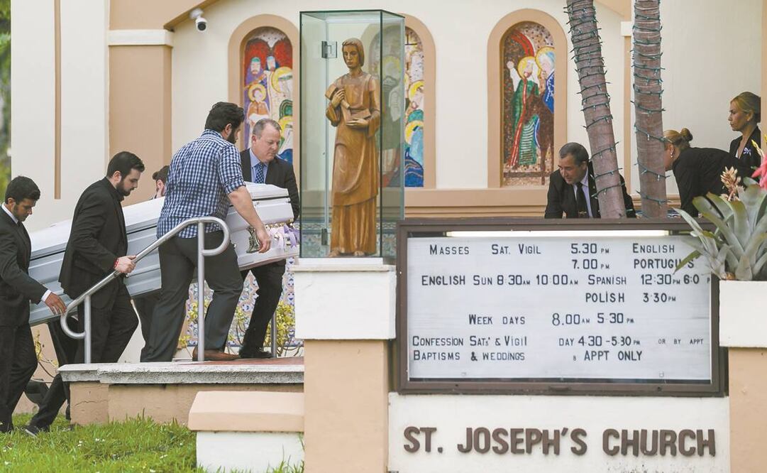 Los funerales por las víctimas que dejó el colapso de las Champlain Towers iniciaron ayer en Miami, Florida. Foto: Matias J. Ocner. AP
