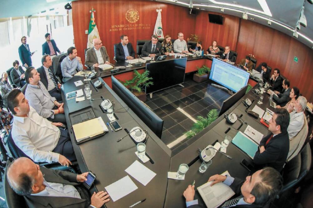 Los grupos parlamentarios del Senado negociaron modificaciones al dictamen para la creación de la Guardia Nacional. Foto: TOMADA DE TWITTER