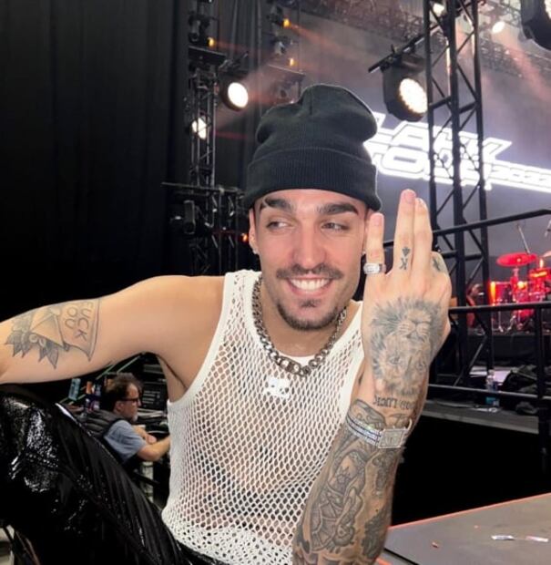 A Gabriel Soto le gusta verse feo 