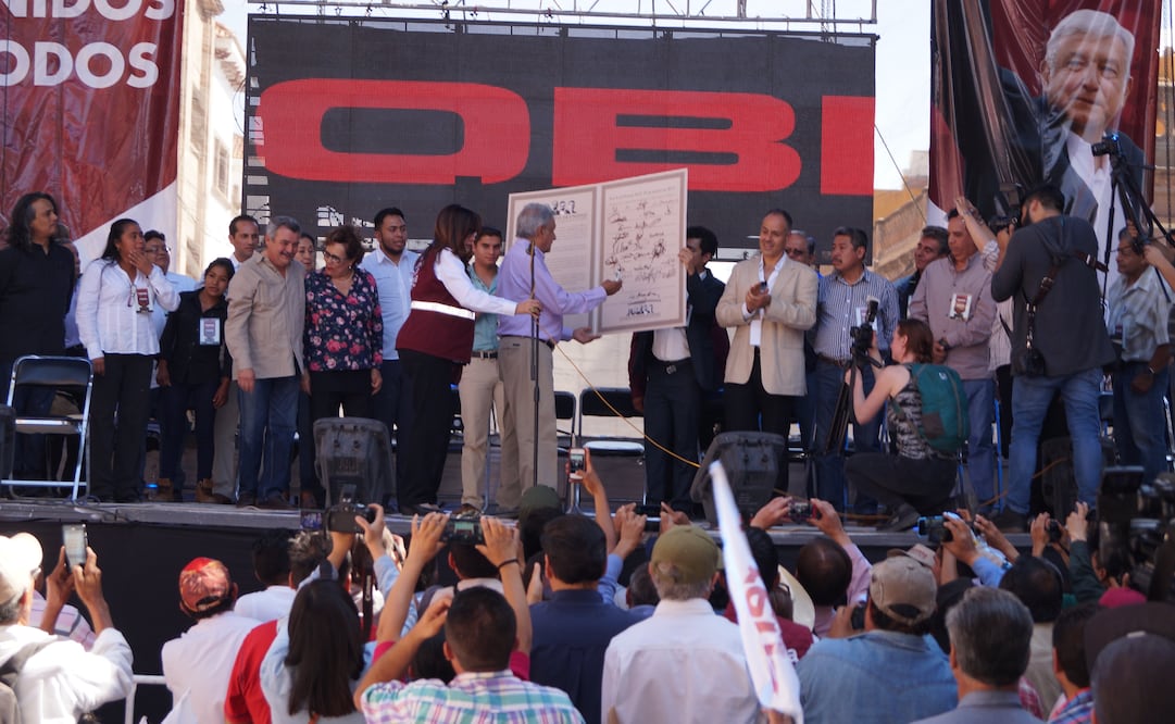 Andrés Manuel López Obrador acudió a SLP para la firma del Acuerdo por la Unidad y la Prosperidad del Estado. (Foto: Xóchitl Álvarez / EL UNIVERSAL)
