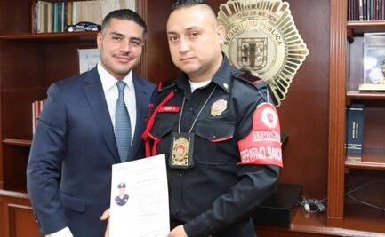 Ascienden a policía que se salvó de disparo gracias a su placa de la SSC