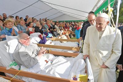 Vaticano sella acuerdo histórico con China por una sola Iglesia