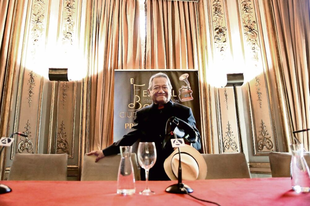 El compositor celebra 91 años dedicado al bolero (JUAN CARLOS ROJAS. EL UNIVERSAL)