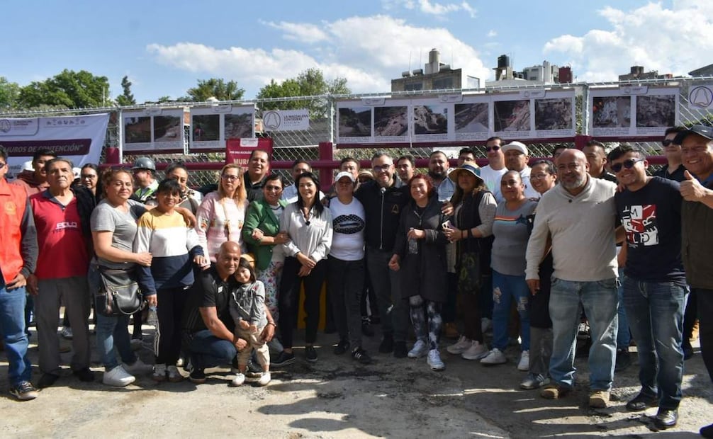 Entregan tres muros de contención en la alcaldía Magdalena Contreras; se encuentran en puntos estratégicos.
Foto: Especial.