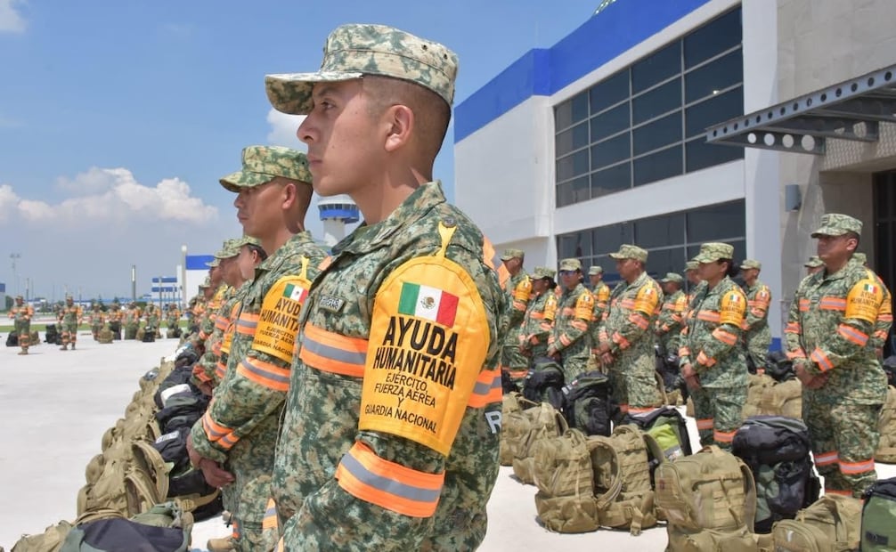 Defensa envía ayuda humanitaria a Venezuela, van lomitos entrenados, rescatistas y elementos de salud. Foto: Especial.