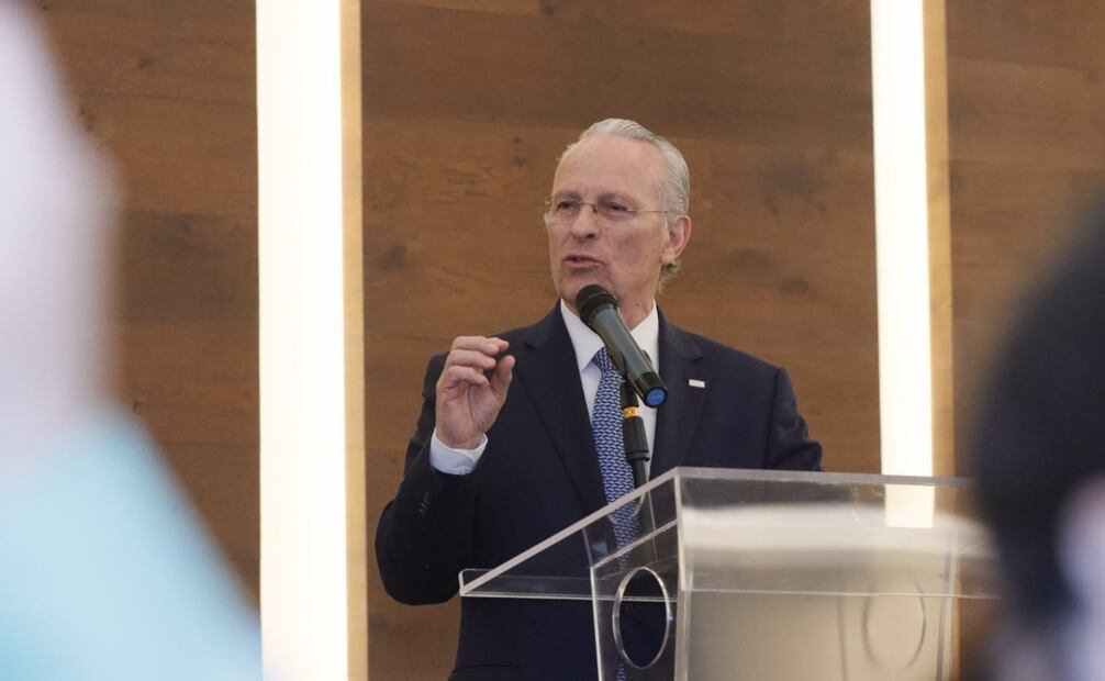 Empresarios impulsarán 10 proyectos insignia que están “atorados”, informa Medina Mora (10/12/2025). Foto: @cceoficialmx