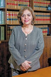 Universidad tiene que ser creativa: Gloria Villegas