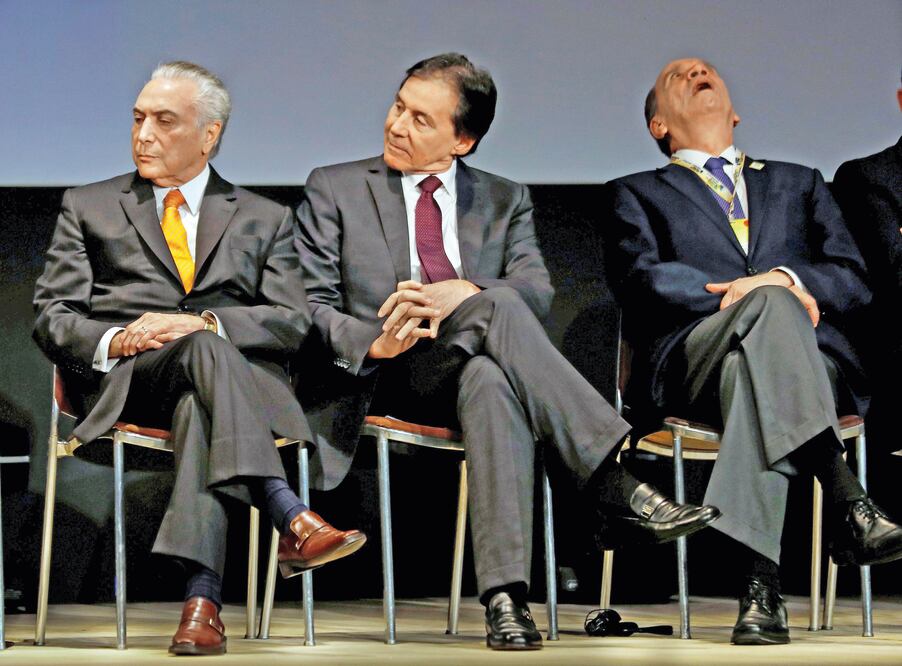 El presidente Michel Temer (izq.), el senador Eunicio Olivera y el canciller Aloysio Nunes, ayer en un foro de inversores (PAULO WHITAKER. REUTERS)