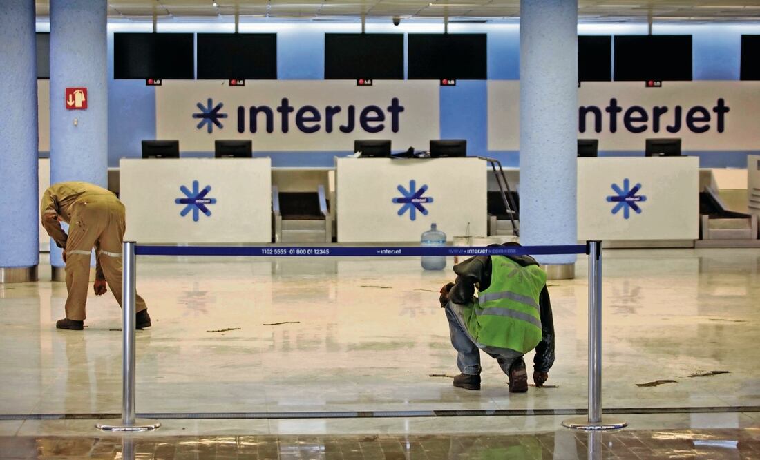 Interjet dejó de operar en 2021 por sus deudas con trabajadores, autoridades aeronáuticas, el fisco y arrendadores de aeronaves.