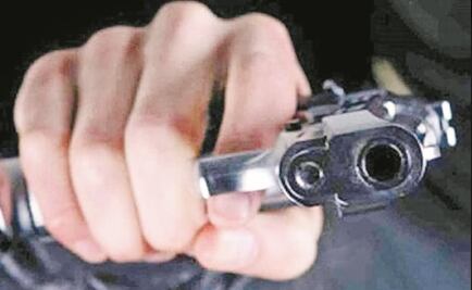 Presuntos ladrones asaltan a 2 en la fila del banco y los detienen en Benito Juárez