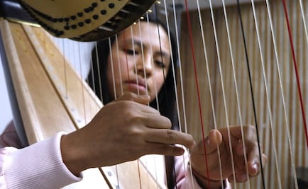 Young Mexican harpist wins international classical music award in NY