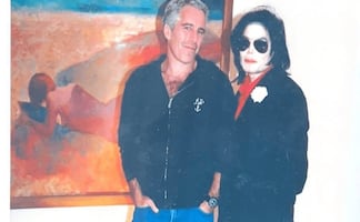 Clinton, Jagger y Michael Jackson aparecen en archivos de Epstein; se busca que imágenes den luz al caso