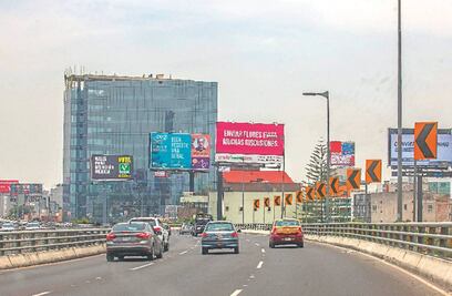 Juez ordena suspender instalación de publicidad en periférico por Covid-19 