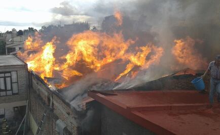 Se registra incendio en tienda de autoservicio de Xochimilco