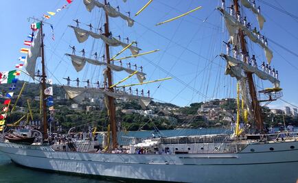 Buque Escuela “Cuauhtémoc” llega a Acapulco 