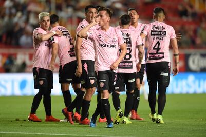 Necaxa derrota al Veracruz y se mantiene en zona de liguilla