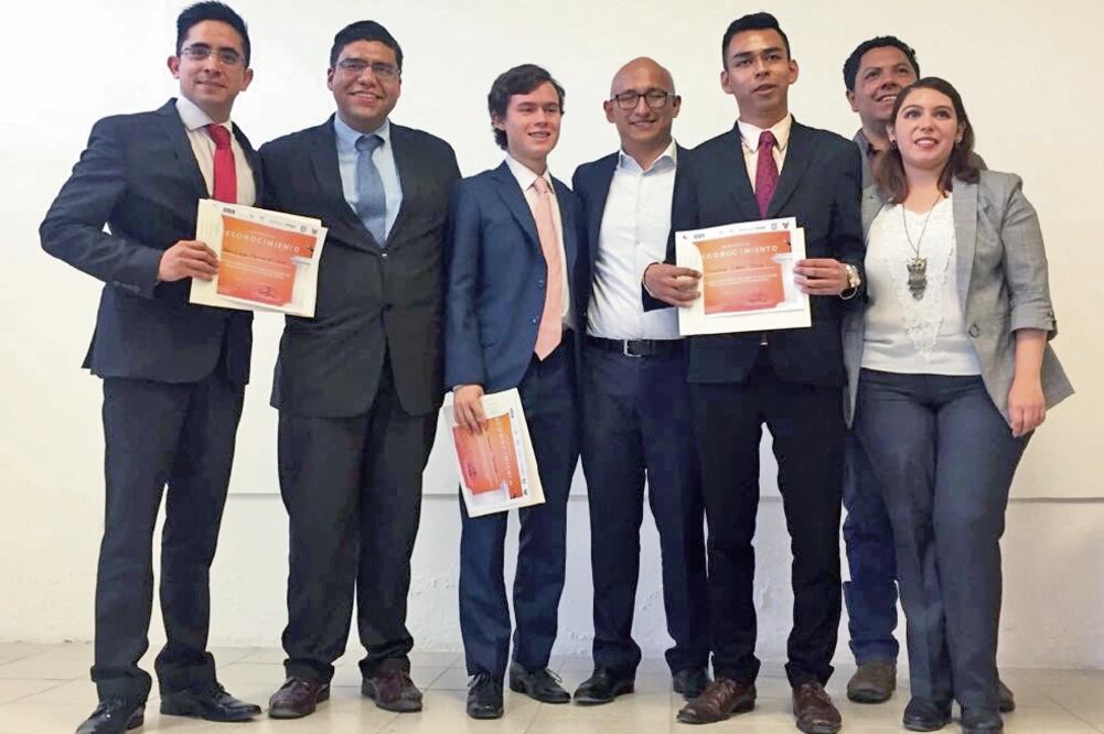 Los participantes de Hidalgo muestran su reconocimiento (DINORATH MOTA. EL UNIVERSAL)