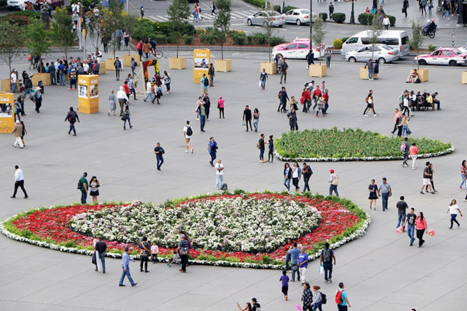 El Zócalo de CDMX será el escenario perfecto para celebrar el amor. Foto: Sectur CDMX