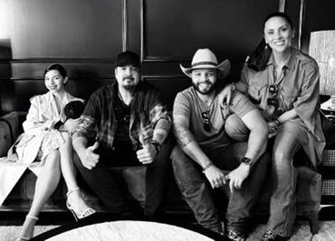 Ángela Aguilar responde a las críticas con canción de Jenni Rivera: "la señora está rifando"