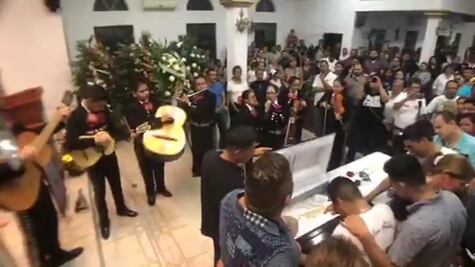 Dan el último adios a párroco asesinado en Tamaulipas