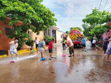 Huracán Erick: desbordamiento de río inunda Juchitán; afluente alcanza los 6 metros y medio de altura